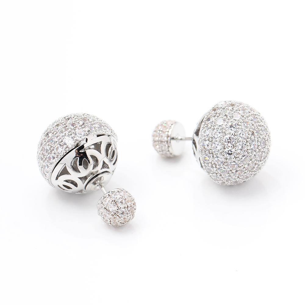 The new light luxury style high-end ball earrings are slightly inlaid with zirconia and zirconia, and the front and back are stud earrings, feminine