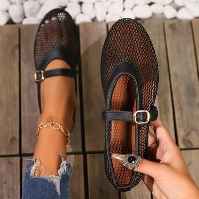 Verão malha oco sandálias femininas apartamentos rasos 2024 nova fivela sapatos de praia conforto retro feminino sapatos planos