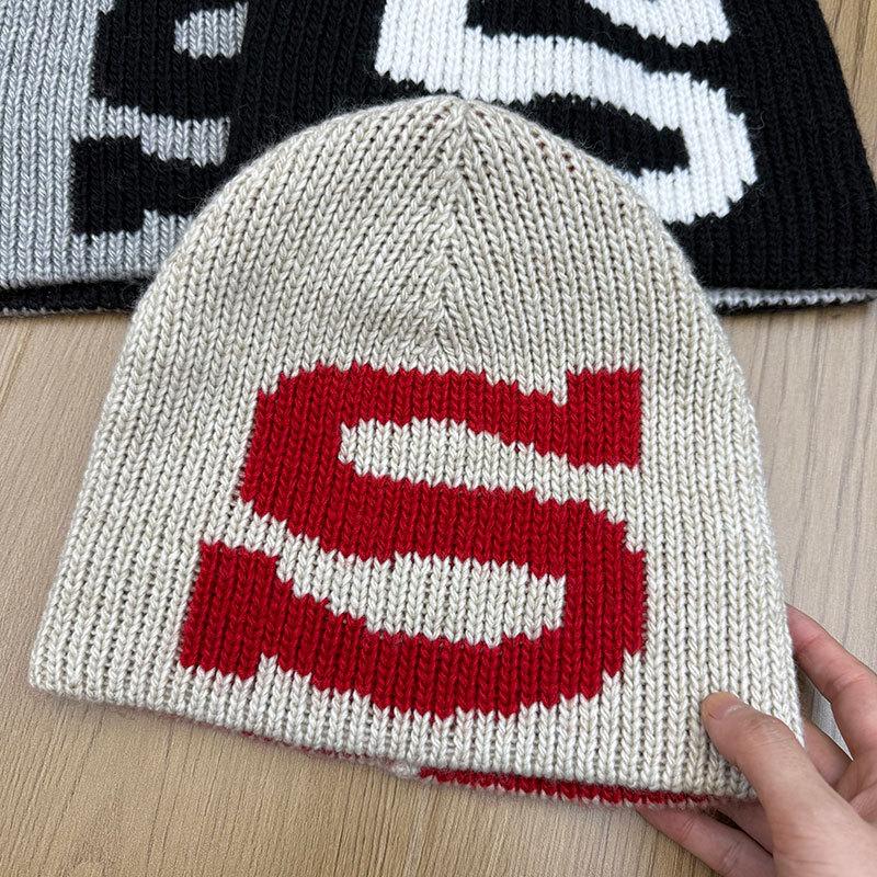 New retro letter personalized knitted hat for men and women winter warm and windproof dome brimless wool hat