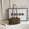 Fashionable and Beautiful Niche Design Underarm Bag Summer New Women's Bag Retro Handbag Simple Shoulder Bag Trendy