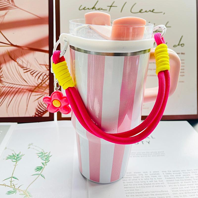 For Stanley Straw Cup Holder Cute Flower Hand-held Lanyard Silicone Cup Sleeve Suitable 6-10cm Caliber Tumblers Cup Accessories
