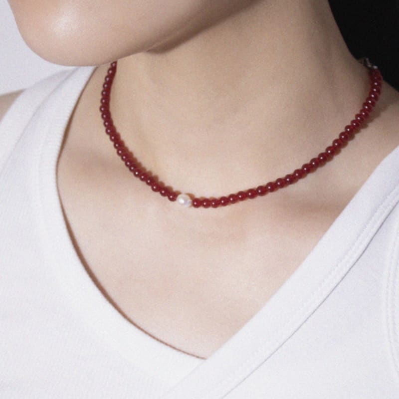 

Kiee Oshimu (Silver925) 507 Red Pearl Spot Necklace (Silver925)507 Red Pearl Necklace