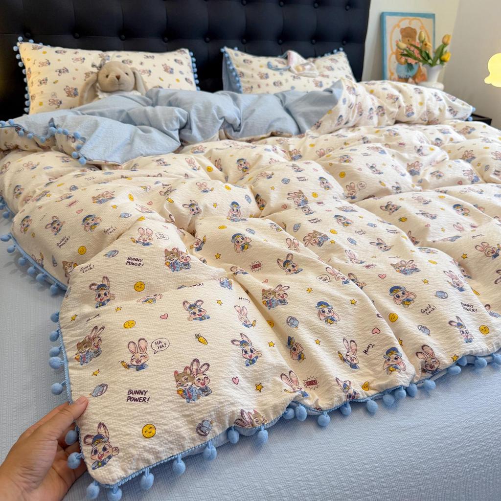 High-Value Cute Pom-Pom Bed Cover Set - Double-Layer Gauze Duvet & Sheets for Single Dormitory, 3-Piece Set