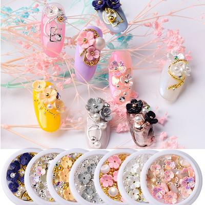 Nail Art – Kamínky a ozdoby na nehty