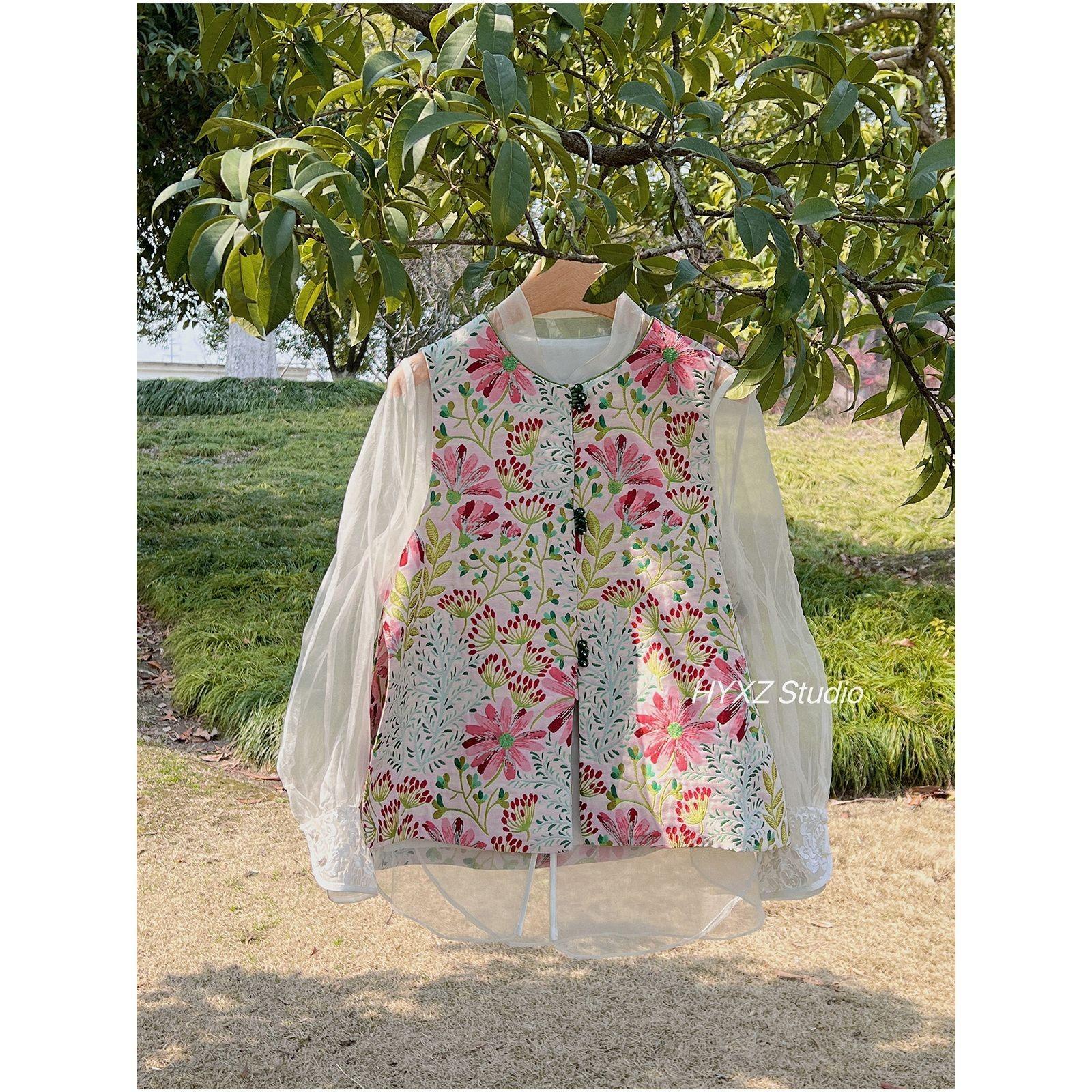 

2025 весна новый высококлассный темперамент жилет изысканный вышитый жаккардовый жилет женский 3XL (recommended 138-75kg)