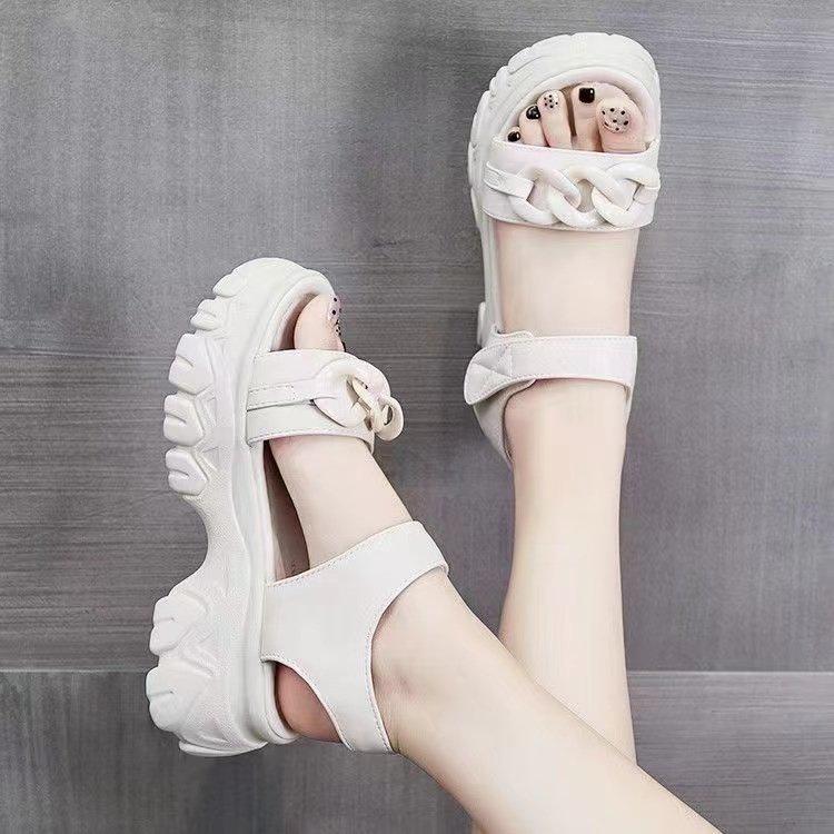 Roman Sandals Women's 2025 New Casual Versatile Not Tired Feet Thick Soles Outside Wearing Beach Women's Models with Skirts Shoes