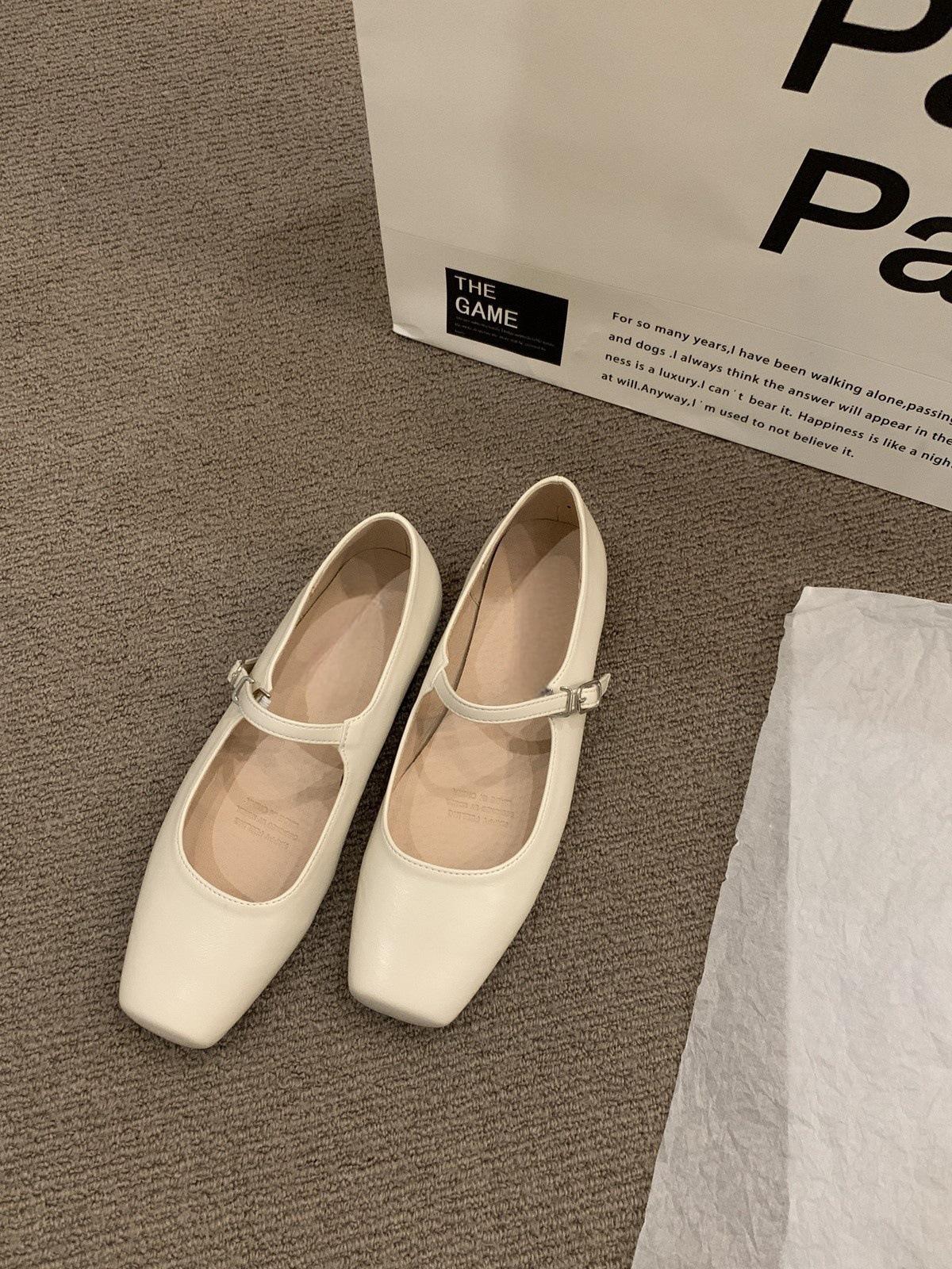 

Ретро квадратный носок, неглубокий вырез, туфли-лодочки, женские 2024 новые весна-осень, корейская версия, нежный сказочный стиль, толстый каблук, туфли Мэри Джейн 39