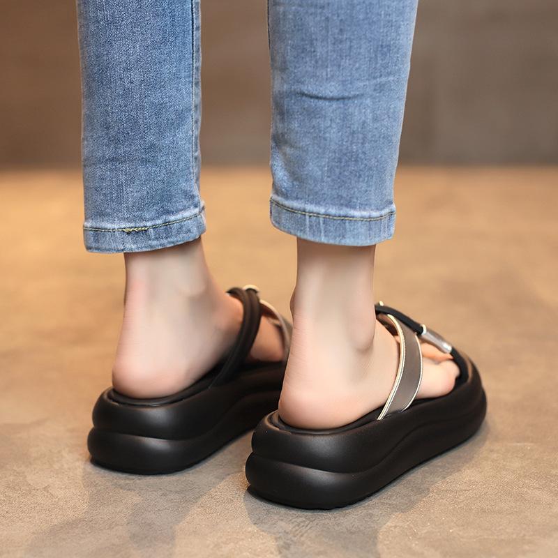 Wear summer with skirt women's cool slippers sandals women's platform fashion one-word drag pregnant women beach 2025 new