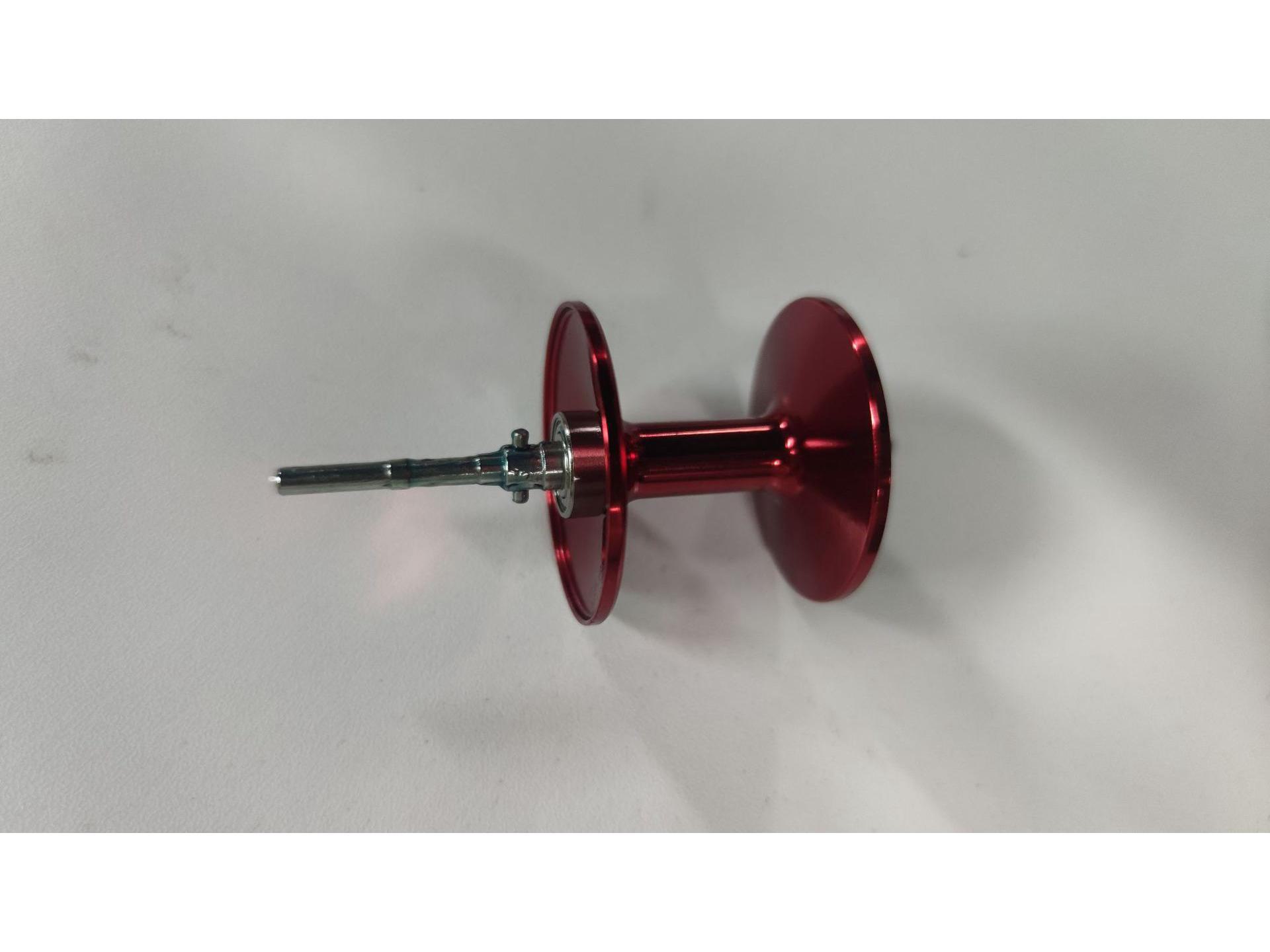 

Сверхлегкая черная катушка для ловли на микроприманки с дальним забросом и противовзрывной леской. Оснащен магнитным турбинным тормозом для ловли в воде. BMAX3 deep line cup