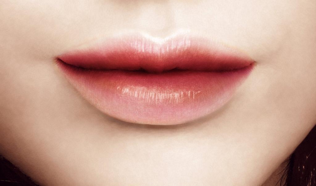 Maybelline Lip Flash Bitten Lip RD02 Cranberry Red