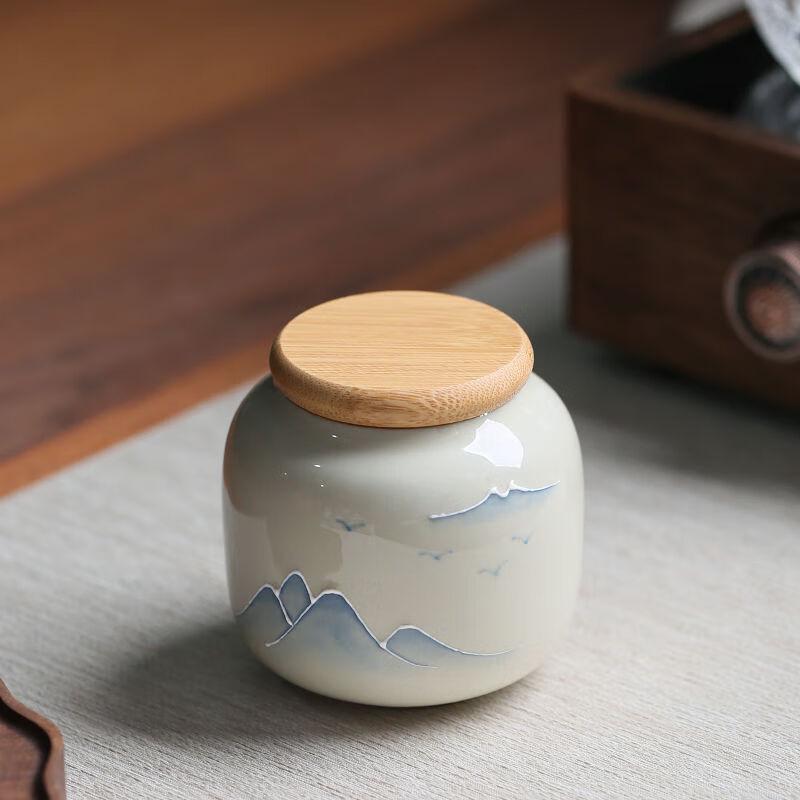 

Zhinianhua Hand-Painted Ceramic Tea Canister