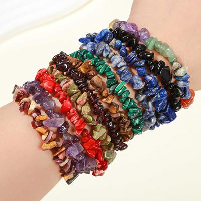 Natürliches Kristallsteinarmband, unregelmäßiges Reiki-Glücksarmband, elastisches Armband, Damenmode, Erdbeerkristall, Amethystschmuck