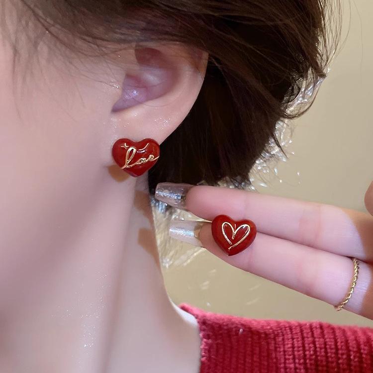 Drip Glaze Asymmetric Peach Heart Earrings Women's Light Luxury Senior Sense Fashion Design Versatile Everyday Ear Jewelry