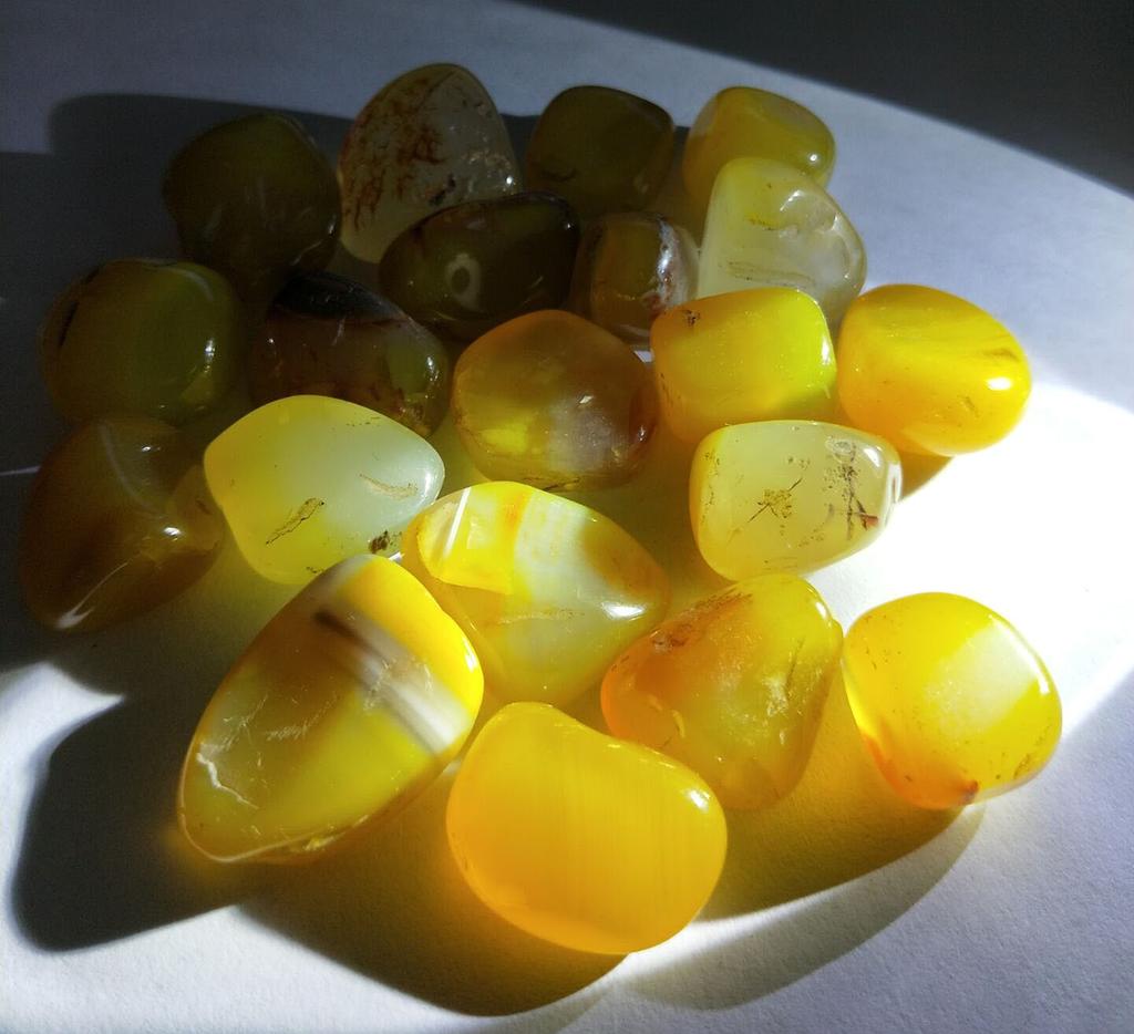 100g natürlicher gelber Achatstein, polierter Kies, Probe, Edelstein, tibetischer Kristall, Natursteine, Mineralien für DIY-Schmuck