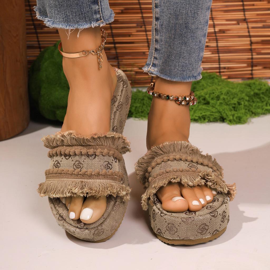 Women Slippers Summer Comfort Beach Sandals 2025 New Bohemian Resort Slippers Women Platform Shoes Luxury Slides Women