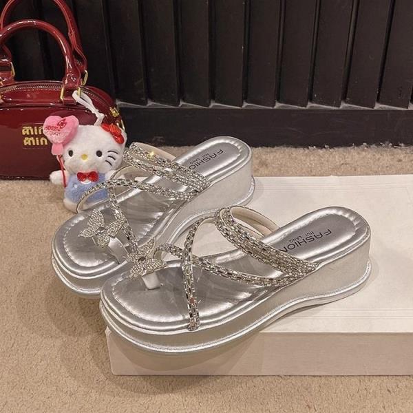 Fashion Slippers Women Summer Shoes Glitter Slides Low Pantofle Shale Female Beach Rubber Flip Flops Jelly 2025 Sabot Hawaiian Crystal F