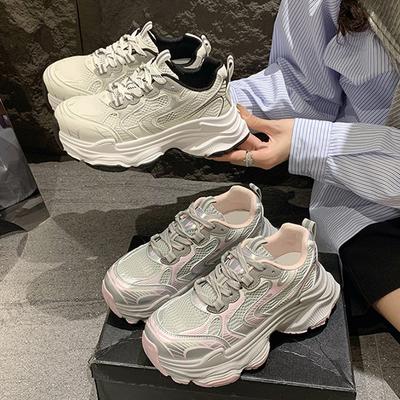Neue Damen-Sneakers aus atmungsaktivem Mesh, Sport-Laufschuhe, modische Freizeitschuhe, weiche Unterseite, Hundert, dicke Sohle, Turnschuhe 35–40