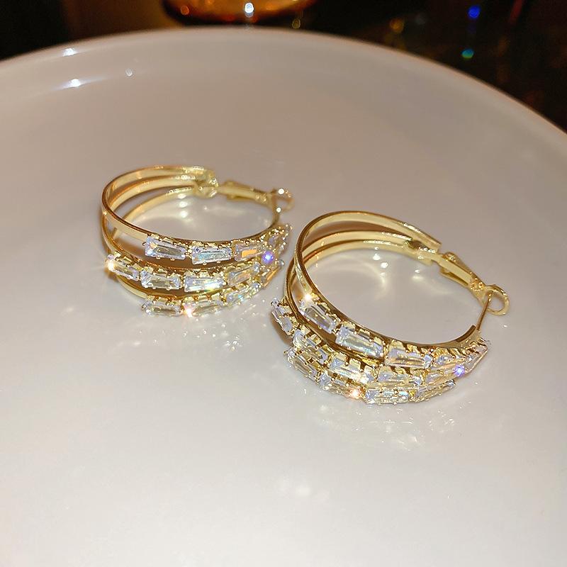 European and American plain ring earrings, stud earrings, cold wind, niche earrings, temperament earrings, light luxury