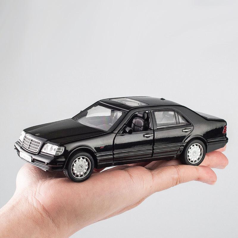 Benz W140 1:32 Alloy Model Car With Sound Light Pull Back For Collectors And Kids Play