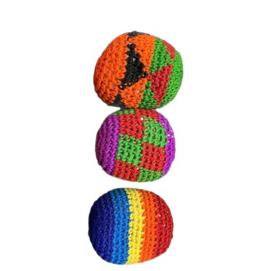 

Soft Beanbag Throwing Balls for Kids Crochet Footbag Juggling Balls Handheld Crochet Sandbag Set for Kindergarten Elementary Sports Outdoor Play Toy 3pcs