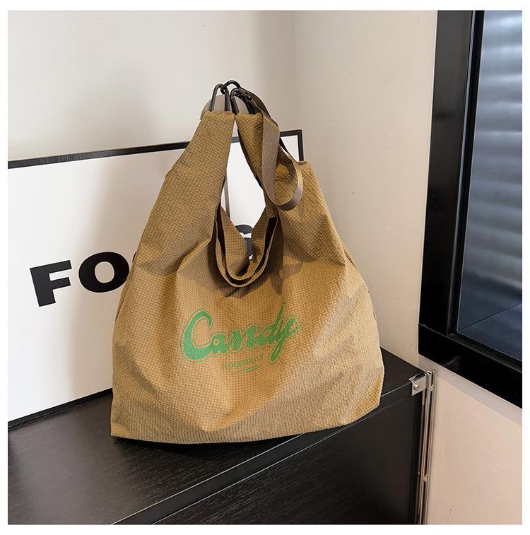 Women's Large-capacity One-shoulder Letter Calico Bag, Portable Oblique Span Bag, Trendy and Fashionable Versatile Women's Bag