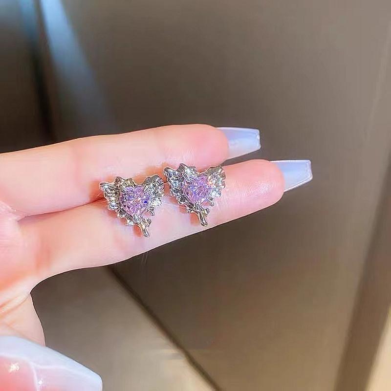 Wind fashion versatile stud earrings women's hot-selling high-end temperament trendy earrings street stall night market explosion
