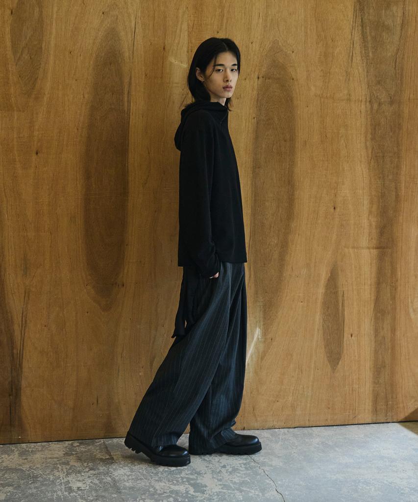 Seukeulaeteulpigsel Reverse Pleated Slacks [Charcoal Stripe]