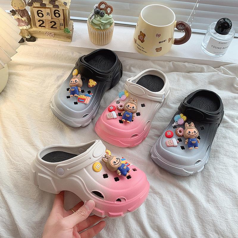 Children's slippers fashion 2025 summer new cartoon cute baby children outdoor fashion anti-hole shoes