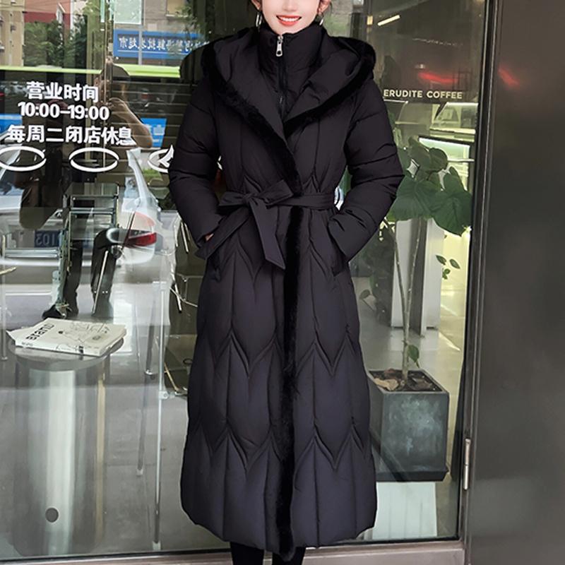 Plussstørrelse L-7XL Mote Vinterjakker Dame Lang Parkas Hette Løs Tykk Varm Overfrakk Casual Damekåper Med Belte