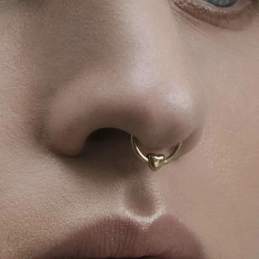 ASTM F136 Titan Herz Clicker Septum Piercing 16G Daith Helix Ohrring Piercing Neue Nasenringe Anodierter Körperschmuck