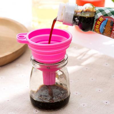 Useful Home Creative Stretch Kitchen Liquid Collapsible Silicone Folding Funnel Oil Leak