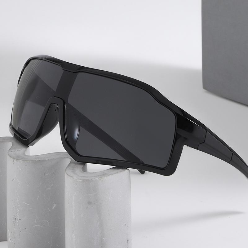 Fashion Large Frame Kids Cycling Sunglasses Windproof Cool Anti UV Sun Glasses For Boys Girls Outdoor Mountaineering Wind Resistant Children Eyewear