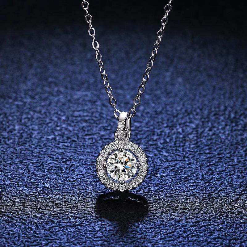 

Модное настоящее 0,5-каратное муассанитовое круглое ожерелье с подвеской D Цвет Vvs1 Lab Diamonds Стерлингового серебра 925 пробы для женщин Свадебные ювелирные украшения