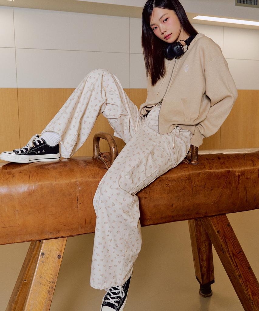 ZEROPLANET Karina Flower Cargo Pants [Flower]