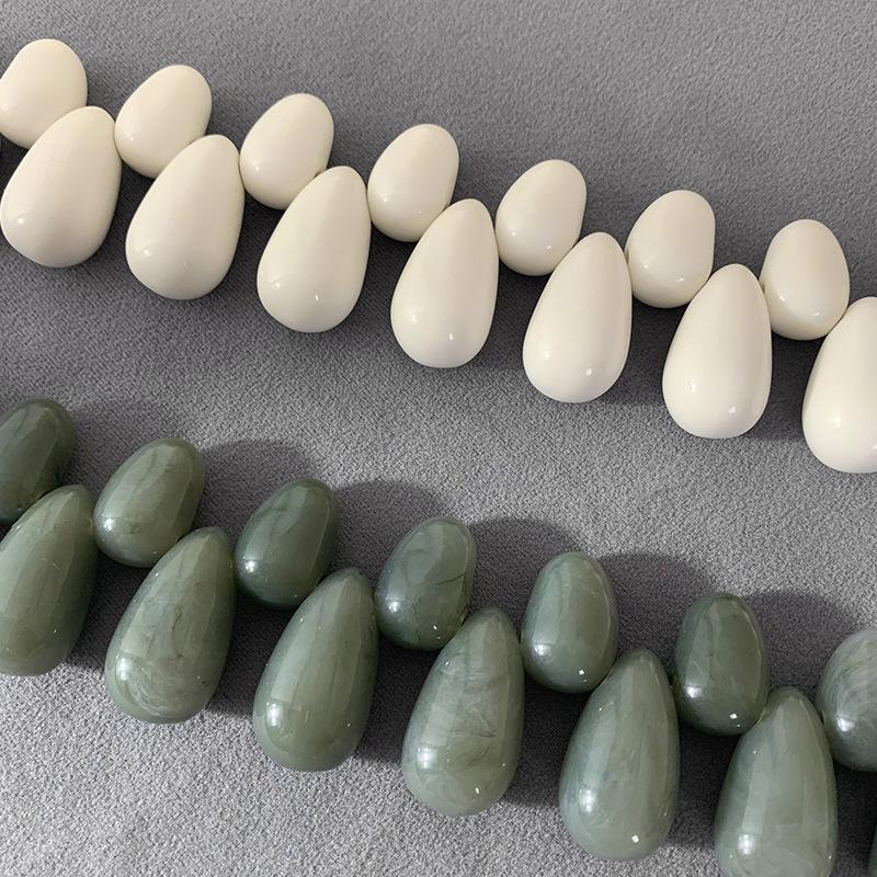 Stylish Teardrop Resin Beaded Necklace - European & American Design