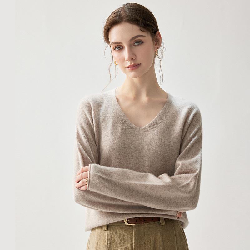 Autumn 2026 Women's Cashmere V-Neck Sweater – Elegant Solid Color, Rolled Hem, Loose Fit, Slimming, Warm Base Layer.