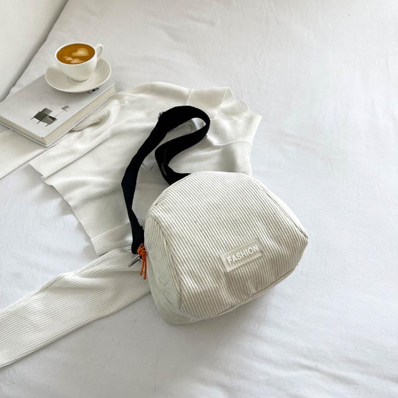 Stylish Casual Women's Crossbody Bag Small Round Bag Perfect For Autumn Fashion