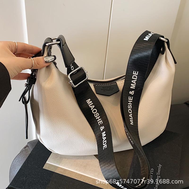 Korean version of fashion casual shoulder bag niche sports style dumpling bag women's shoulder bag retro simple crossbody bag