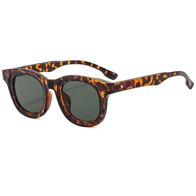 

Green Eyewear Women Summer Round Frame Trendy Accessories For Outings And Outdoor Sports коричневий