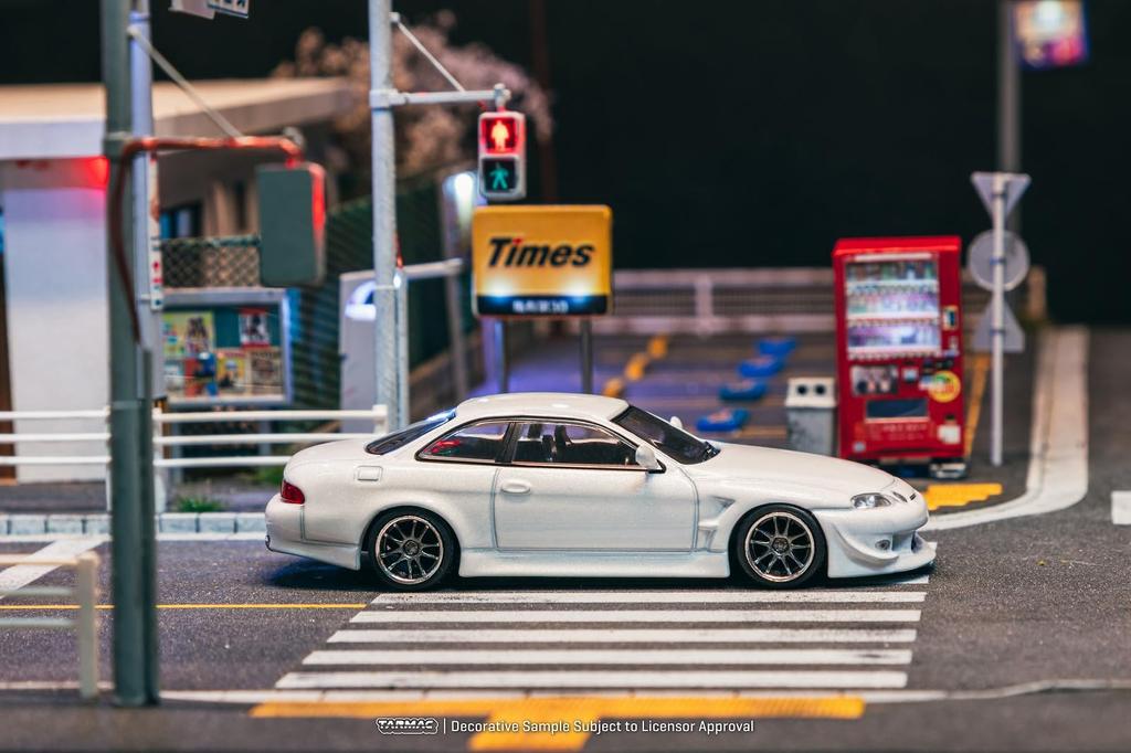 Speedmaster Japan TARMACWORKS VERTEX Toyota Soarer JZZ30 White Finished Model 1/64 T64G-080-WH