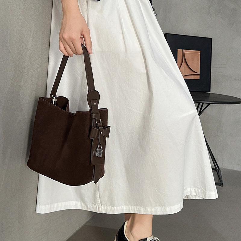 New frosted flannel bucket bag, Maillard retro style handbag, exquisite commuter shoulder messenger bag