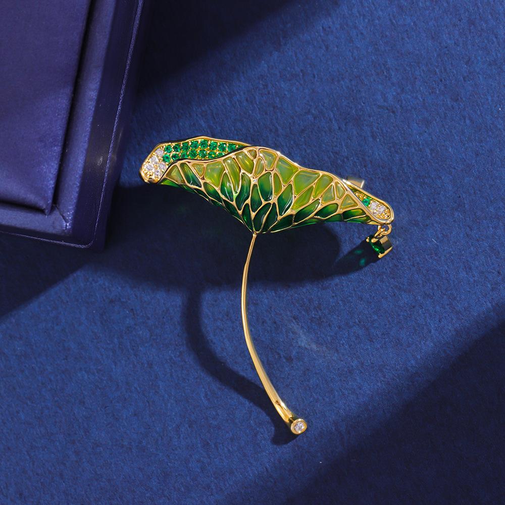 Senior Brooches Flower Leaf Brooch Pins for Women Suit Pendant  Fashion Brooches Jewelry