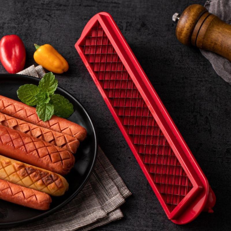 Coupeur de Saucisse et Hot Dog Ustensiles de Cuisine Nouveau Grade Commercial Maille de Précision à Rainures Croisées Trancheur pour Saucisse Hot Dog Outil BBQ