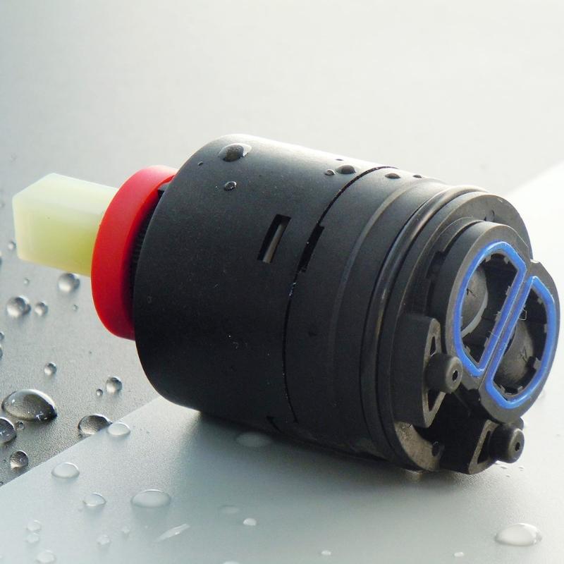 Sturdy Plastic Mixing Cartridge for Kitchen and Bathroom Faucets Ensuring Constants Water Temperature Control Flows