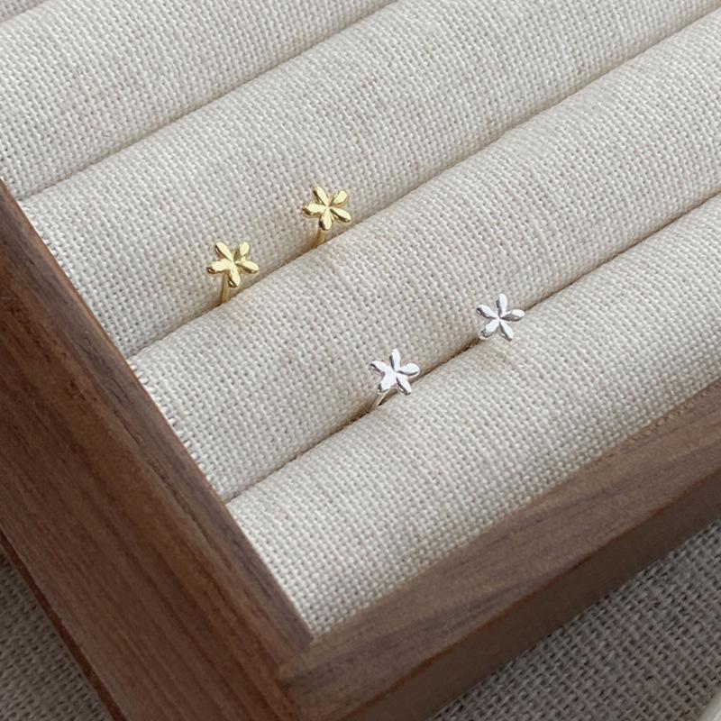 Sterling Silver Mini Flower Stud Earrings for Women - Sweet, Versatile, Cartilage-Friendly.