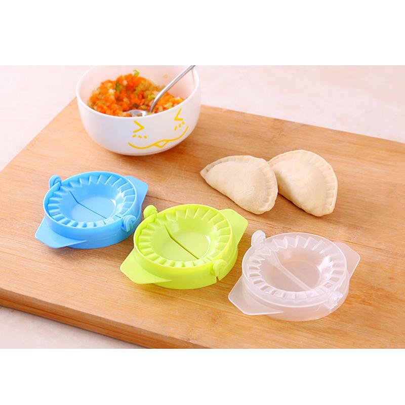 Dumpling Press for Homemade Dumplings Ravioli Pies 8cm Diameter PP Kitchen Tool
