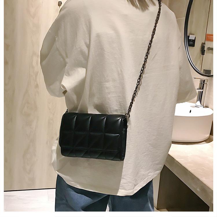 Bag Women's 2026 New Rhombus Chain Bag Small Bag Fashion Versatile One Shoulder Oblique Span Bag Small Square Bag