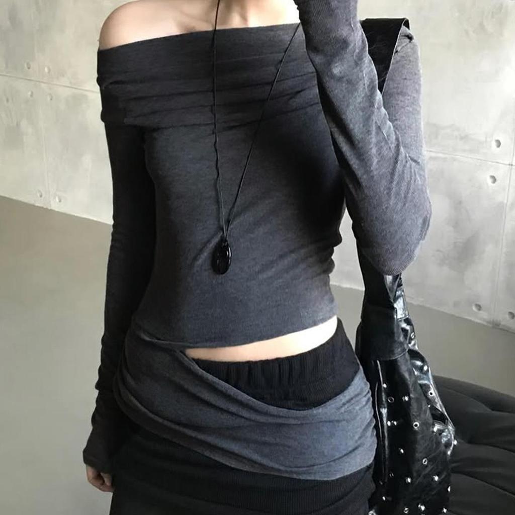 Spicy Girl Pleated One-Shoulder Cut-out Long-Sleeve Slim-Fit Top