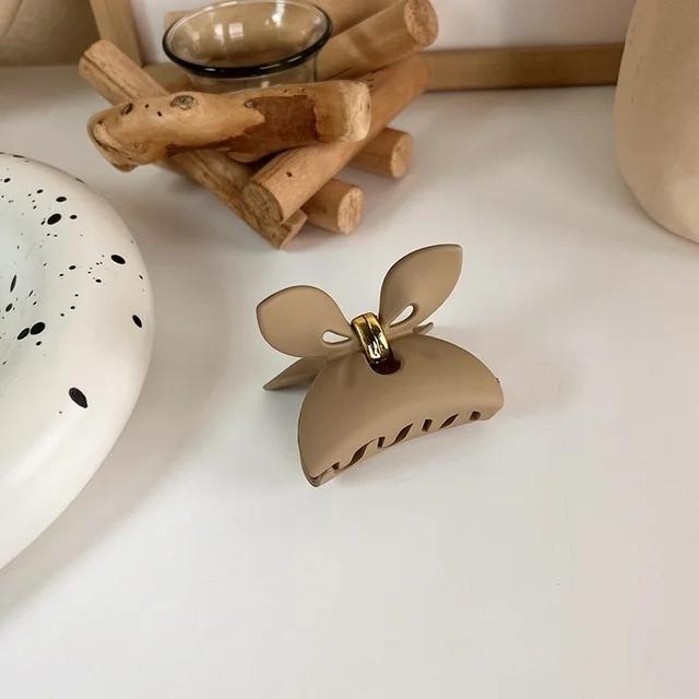 Fashion Frosted Brown Hair Clip  Ladies Temperamen Hairpin Large  Back of Head Shark Clip Korean Style  Hair Accessories