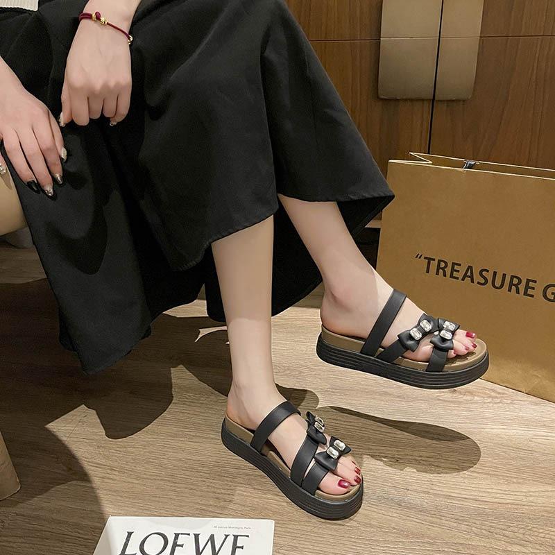 Thick-soled slippers wear summer new bows with skirts, comfortable one-word sandals, large size.